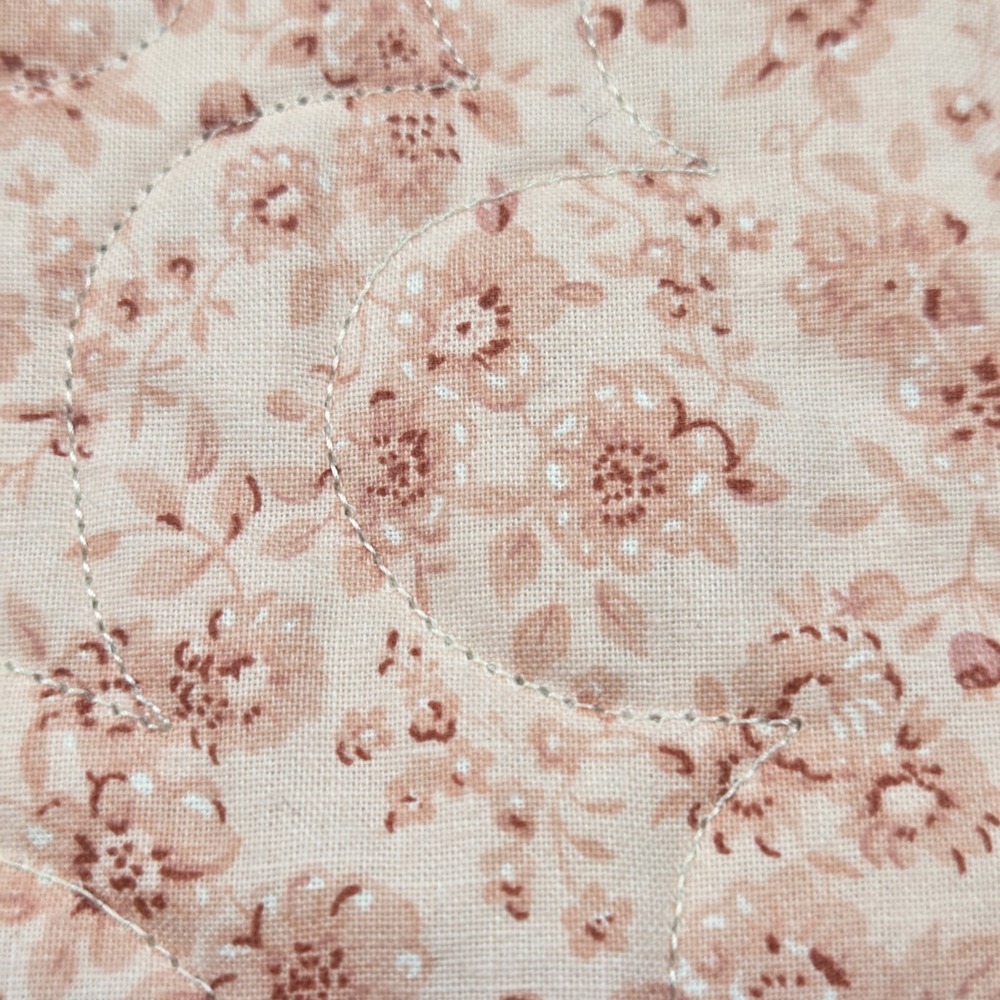 Vintage 2005 Pink Handmade Half Square Triangles Patchwork Quilt 70x48 BRAND NEW - Picture 8 of 9